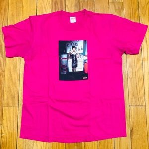 Supreme t-shirt